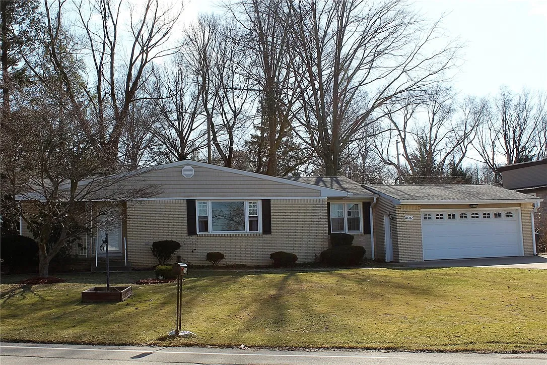 4602 Dorchester Dr photo 1