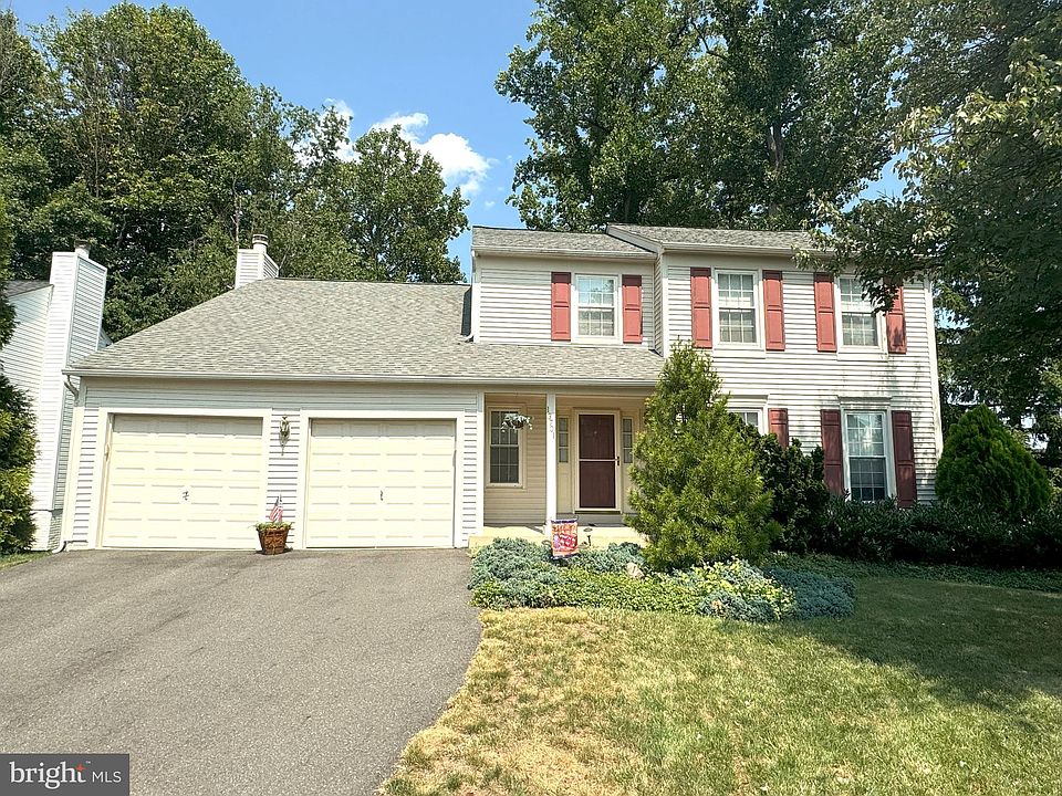 1st image of 13701 Eastcliff Cir