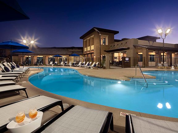 Sparkling Pool & Spa Deck