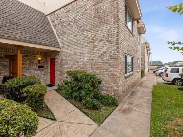 208 Village North Dr, Richardson, TX 75081