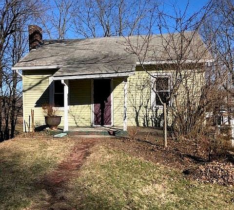 2nd image of 195 S Montgomery St
