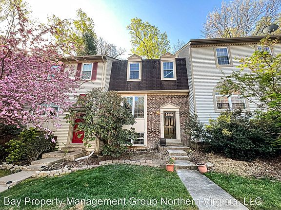 2nd image of 9587 Lindenbrook St