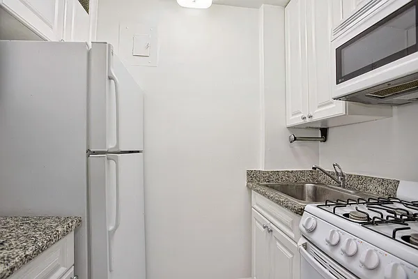 Rented by Tiffany C Wong, LREB | media 26