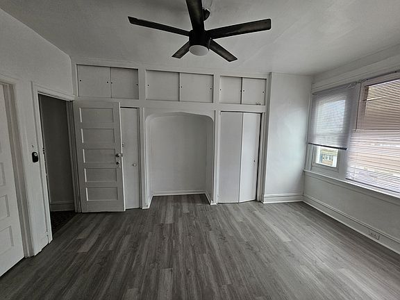 4th image of 745 E Tioga St