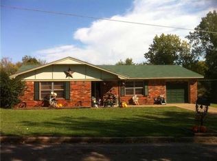 520 N Oakwood Ave, Chandler, OK 74834