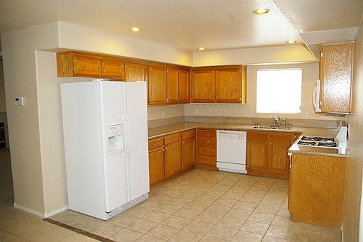 5th image of 3603 Blue Dawn Dr