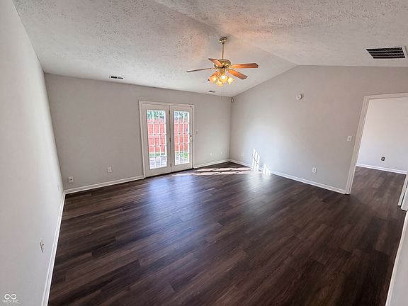 3rd image of 2027 Ferdinand Ct