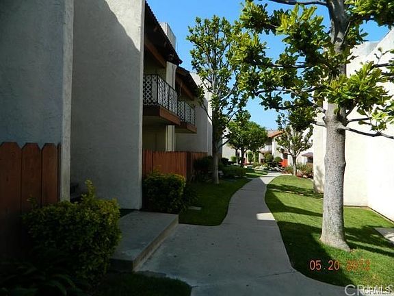 3rd image of 23635 Golden Springs Dr #B-4