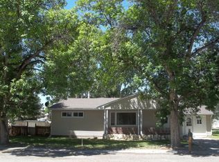 220 Central Ave, Deaver, WY 82421