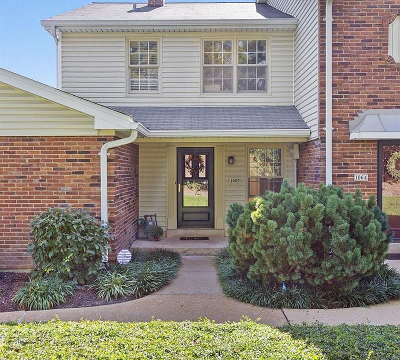 1st image of 1062 Brooksgate Manor Dr