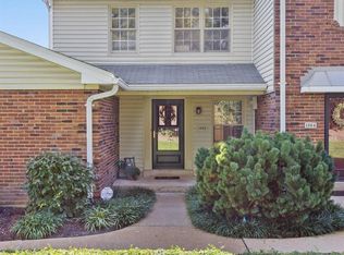 1062 Brooksgate Manor Dr, Saint Louis, MO