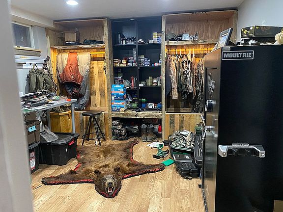 4th image of 1801 Bitteroot Dr