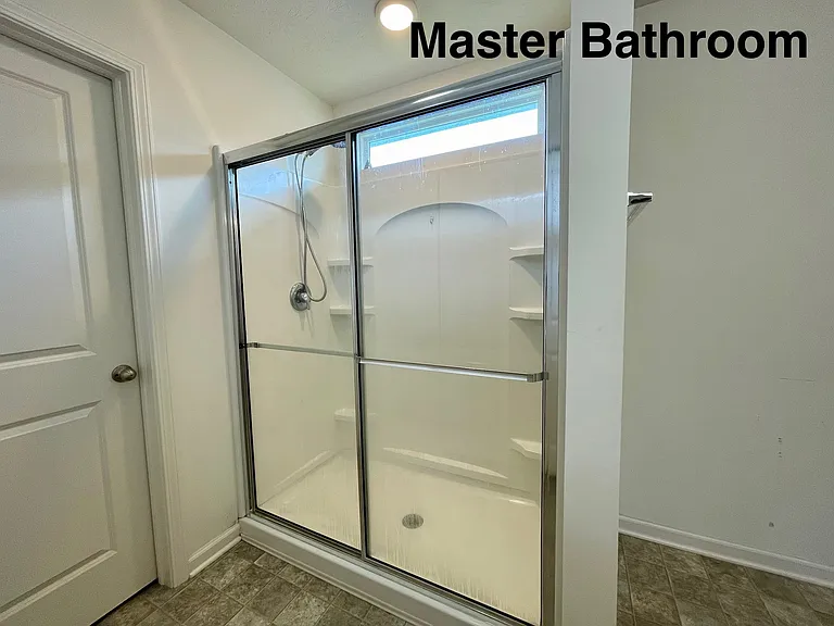 4464 Averly Park Cir — Photo 17