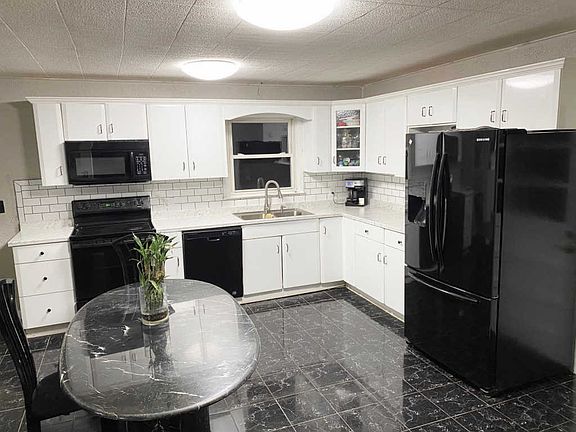 2nd image of 506 Longview Dr