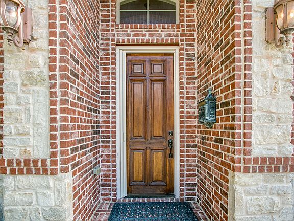 2617-sir-wade-way-lewisville-tx-High-Res-3.jpg