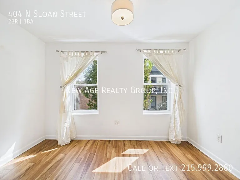 404 N Sloan St — Photo 7