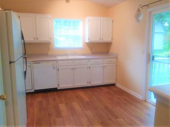 5th image of 772 Cheeseman Ave