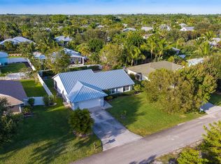 9183 SE Saturn St, Hobe Sound, FL 33455