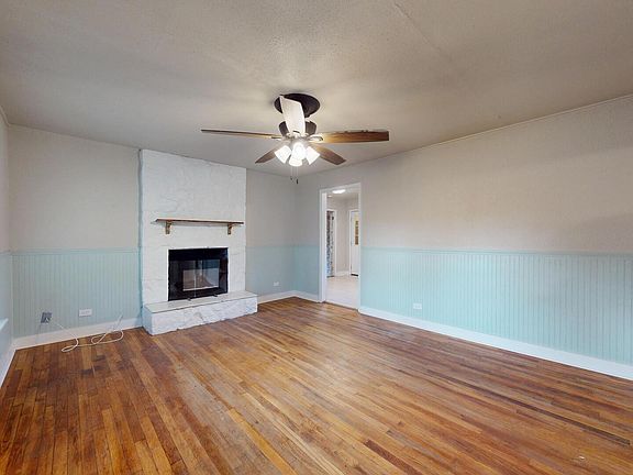 3rd image of 407 1ST ST