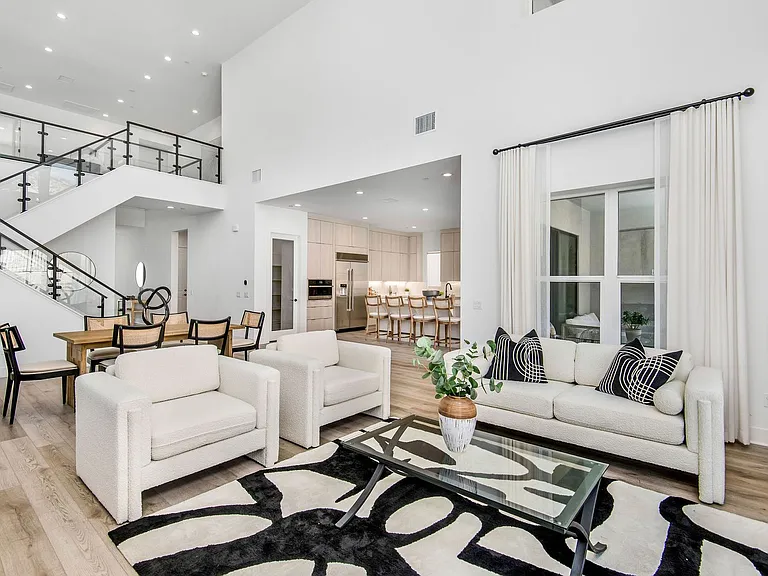 20601 W Overlook Ct — Photo 10