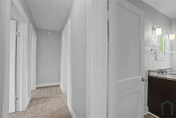 2600 Wayne Ave — Photo 16