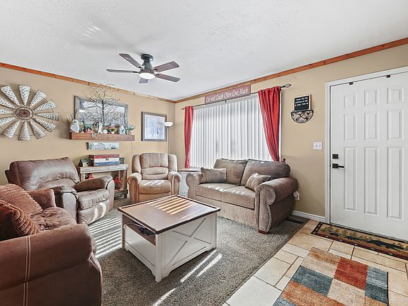 4th image of 8557 S McIntyre Way