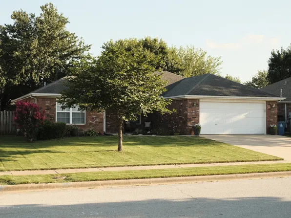 3805 SW Moline Ave, Bentonville, AR 72712