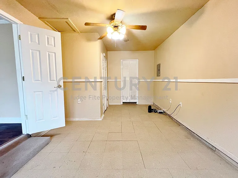 4236 Comanche St — Photo 12