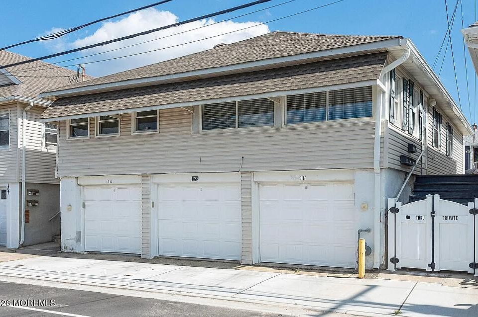 1st image of 172 1st Ave