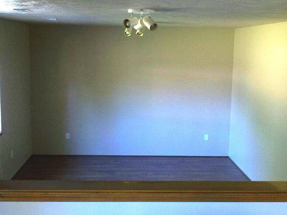 3rd image of 4201 E 33rd Ave