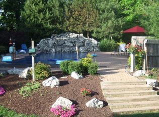 402 Wild Ridge Dr, Noblesville, IN 46060