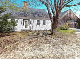 48 Phineas Graves Rd, Tuftonboro, NH 03816