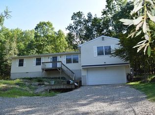 52 Brady Rd, Warwick, NY 10990