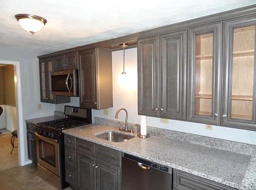 4th image of 108 Brickett Hill Cir