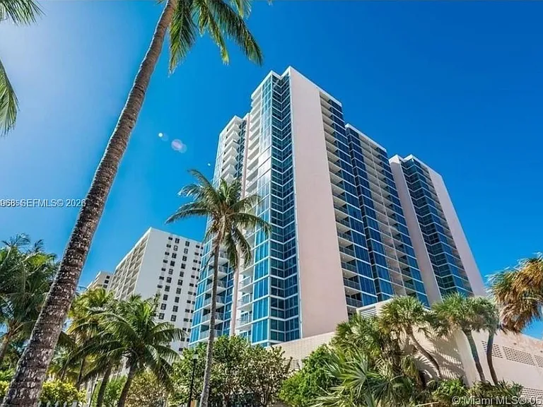 2655 Collins Ave #608 — Photo 28