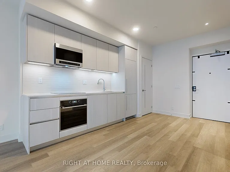 8 Cumberland St #603 — Photo 18