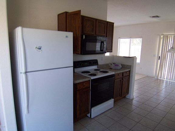 3rd image of 2701 E La Costa Dr