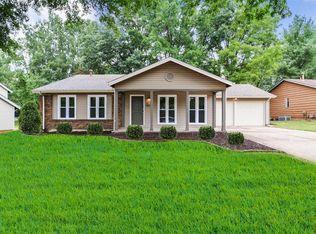 12693 Meadowdale Dr, Saint Louis, MO