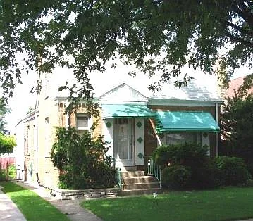 10908 S Avenue B photo 1
