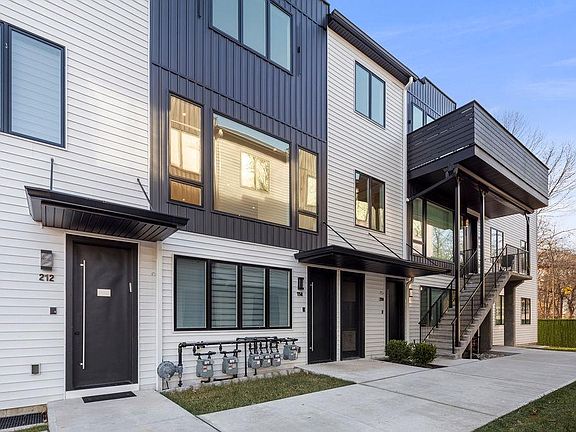 3rd image of 6 Lanzut Court #214