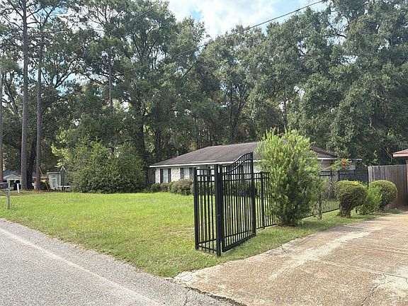 2nd image of 7680 Adobe Ridge Rd S