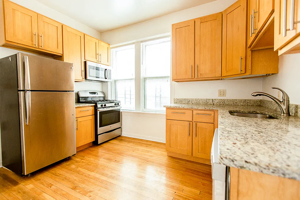 1104 N. Oakley Blvd. — Photo 2