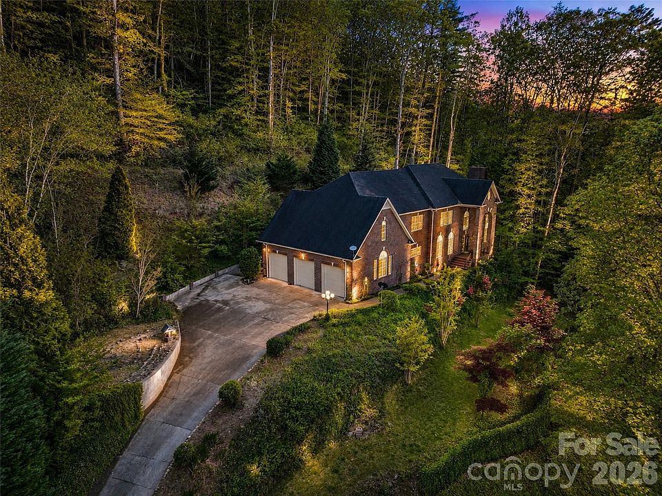 1st image of 2983 Rockwood Dr