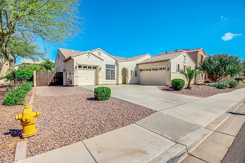 1st image of 750 E Tonto Dr