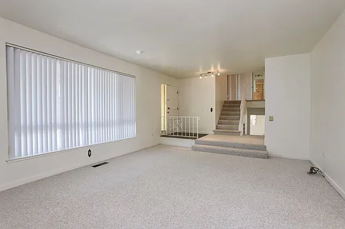 330 Sea Horse Ct Photo 1