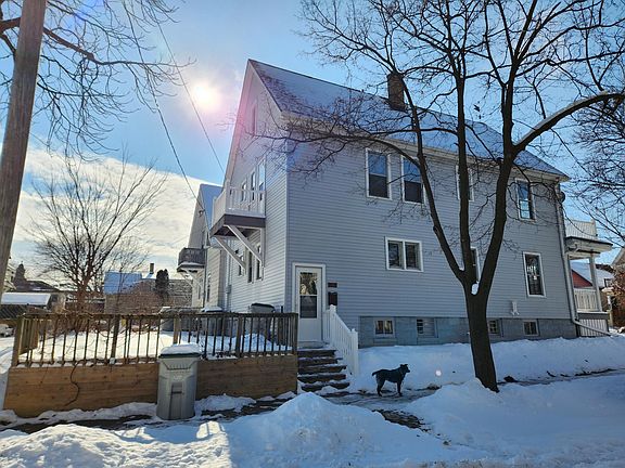 3rd image of 707 E Townsend St