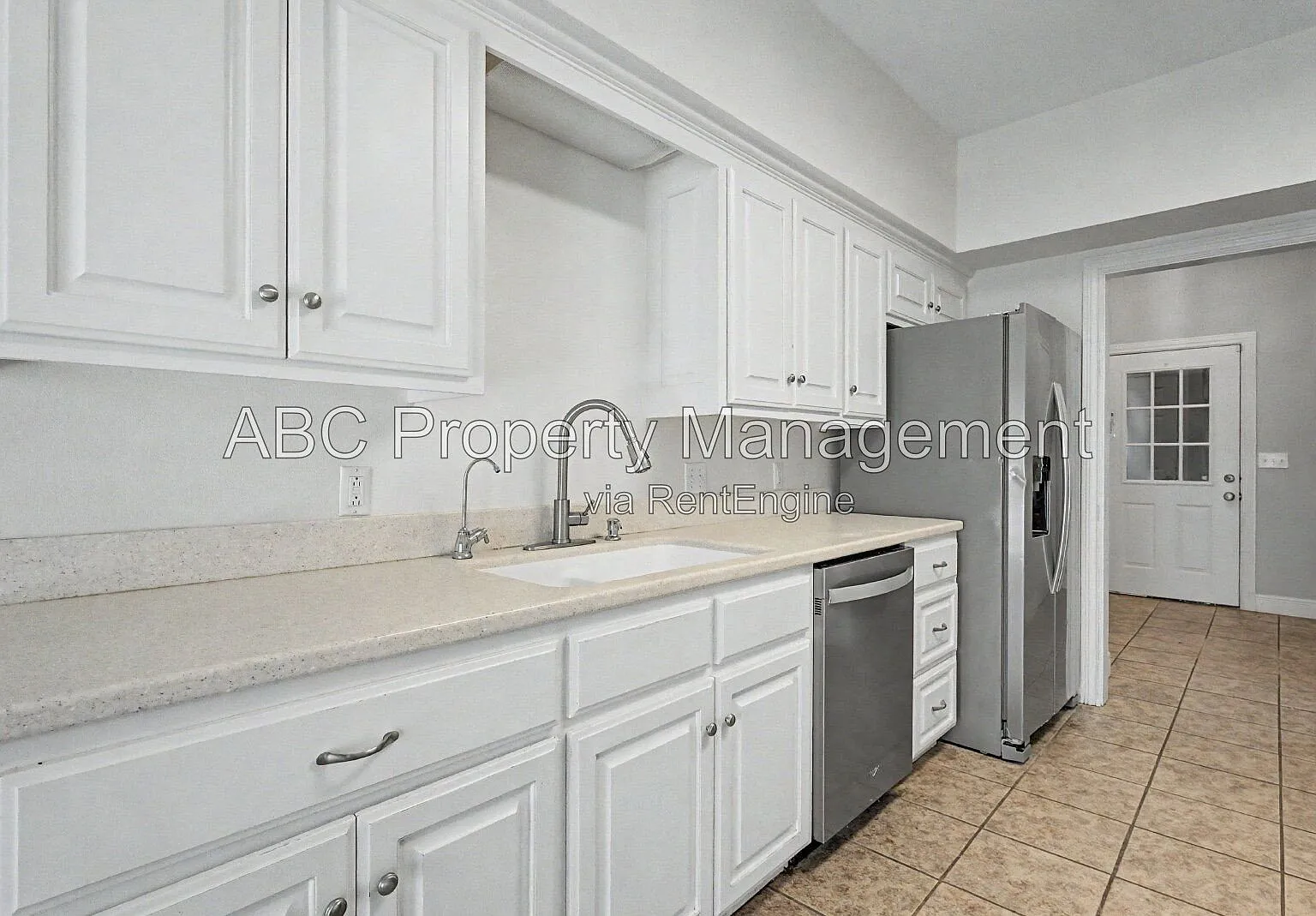 4 bed, 3.5 bath, $2,995 — Photo 4