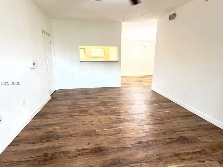 2440 E Preserve Way #102 — Photo 18