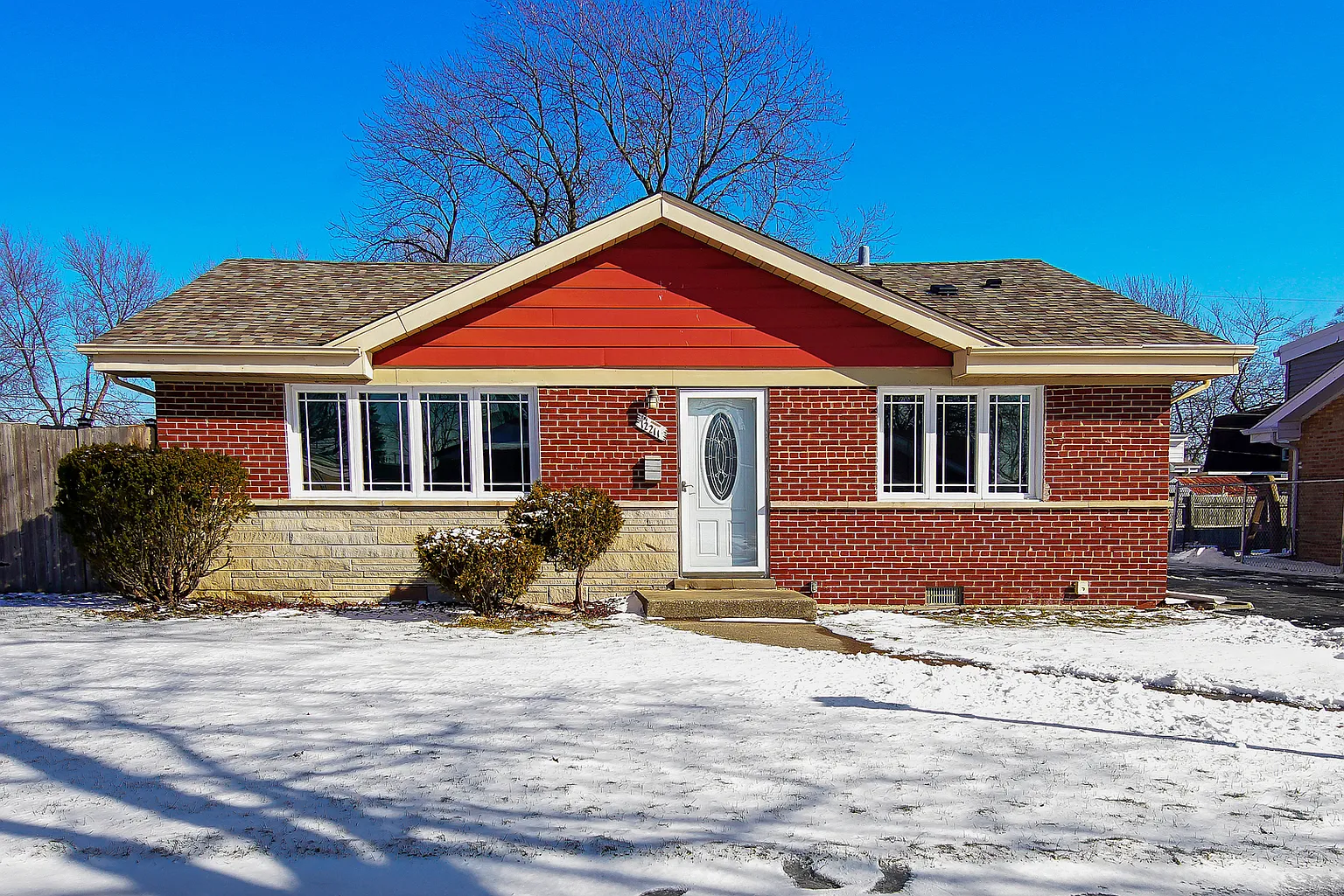 12211 S Springfield Ave photo 1