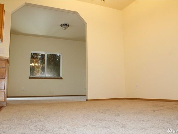 5th image of 615 S Lawler Ave